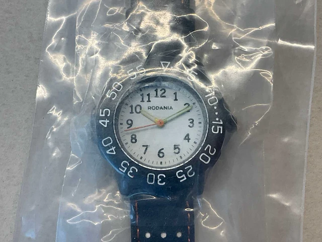 45 diverse horloges rodania - afbeelding 14 van  14