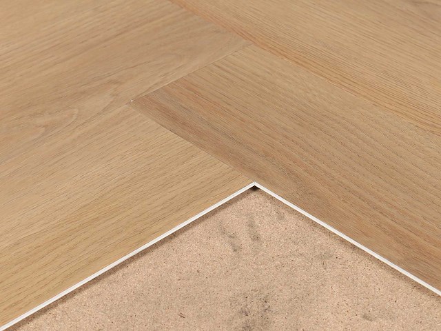 45 m2 pvc spc click visgraat - 750 x 150 x 6,5 mm - afbeelding 2 van  4