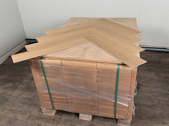 45 m2 pvc spc click visgraat - 750 x 150 x 6,5 mm - afbeelding 4 van  4