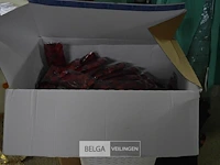 ±45 pakjes rozenblaadjes - afbeelding 1 van  2