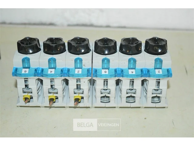 ±45 siemens sirius electromaterialen - afbeelding 6 van  6
