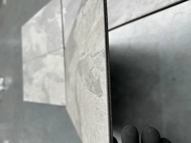 45,76 m² laminaatvloer 8mm - afbeelding 3 van  3