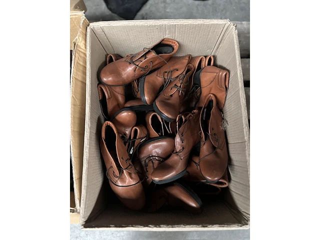 45x diverse schoenen - afbeelding 3 van  5
