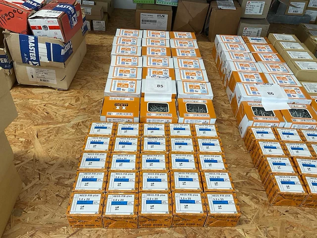 46 dozen schroeven - afbeelding 1 van  8
