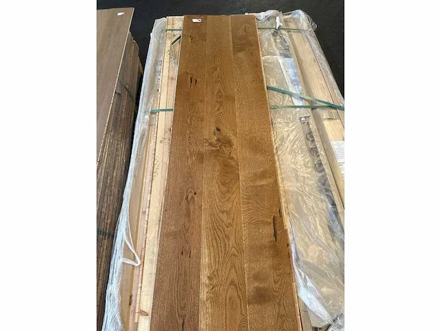 46,8 m2 eiken meerlagen parket 676 - afbeelding 1 van  4