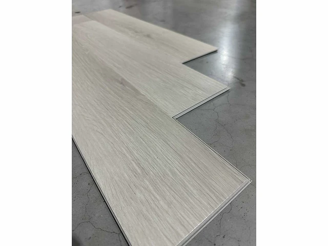 46,87 m2 rigid visgraat pvc vloer 5mm - afbeelding 4 van  4