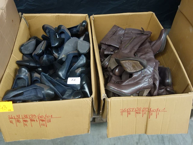46x diverse schoenen - afbeelding 6 van  6