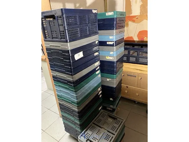 47 diverse pvc plooibakken - afbeelding 1 van  3