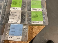 47 doosjes zeskantmoer; sluitringen; schroefogen; houtdraadbout; houtbouten - afbeelding 7 van  8