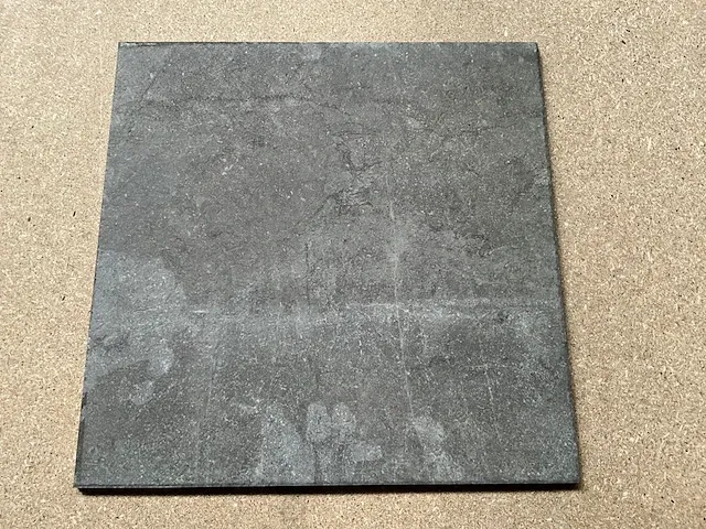 47,04m2 elios gr place antwerpen 40x40cm - afbeelding 1 van  3