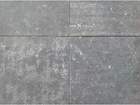 47,5m² donkerblauwe hardsteen tegels 60x60x3cm gebrand en geborsteld - afbeelding 4 van  4