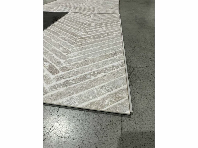 47,77 m² pvc tegels 5mm - afbeelding 4 van  4