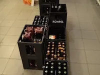 48 fl. tafelstout 25cl, 6 fl. piedboeuf blond 33cl, 18 fl. brand pils 30cl, 27 fl. kompel alcoholvrij 33cl, 20 fl. oude geuze boon 25cl, 28 fl. belle-vue gueuze 25cl, 2 fl.mort-subite geuze 25cl, 36 fl. rodenbach - afbeelding 1 van  11