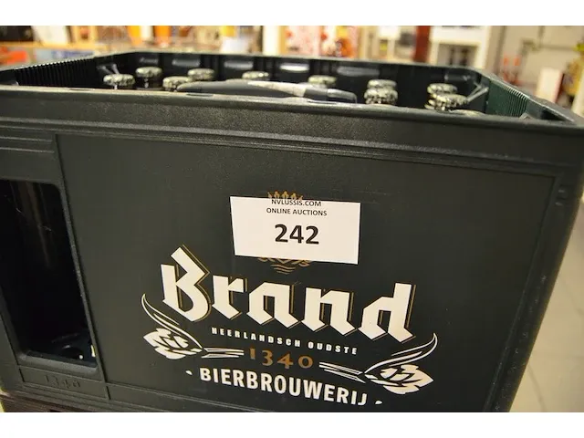 48 fl. tafelstout 25cl, 6 fl. piedboeuf blond 33cl, 18 fl. brand pils 30cl, 27 fl. kompel alcoholvrij 33cl, 20 fl. oude geuze boon 25cl, 28 fl. belle-vue gueuze 25cl, 2 fl.mort-subite geuze 25cl, 36 fl. rodenbach - afbeelding 6 van  11