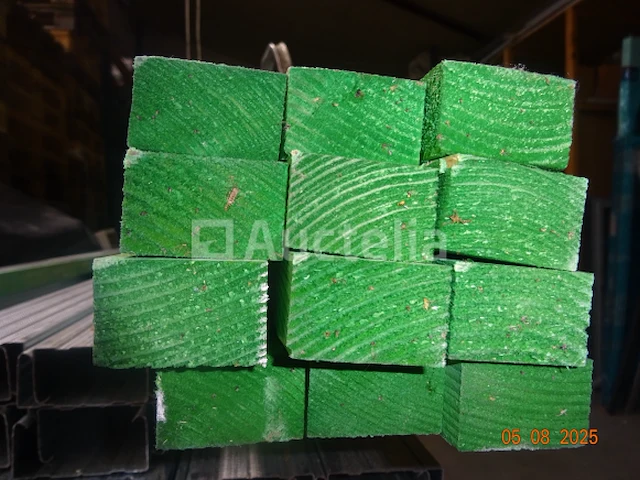 48 groene len latten 4m50/3cm/2,5cm - afbeelding 3 van  3