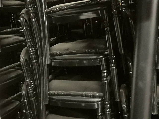 48 houten bijzetstoelen vif furniture, type napoleon - afbeelding 4 van  4
