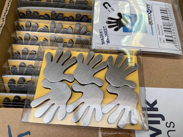 48 x set magneet; handen motief - afbeelding 3 van  4