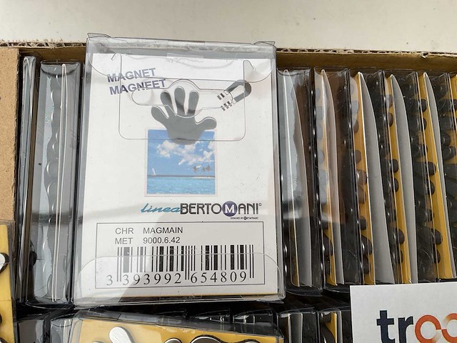 48 x set magneten; hand motief - afbeelding 3 van  4