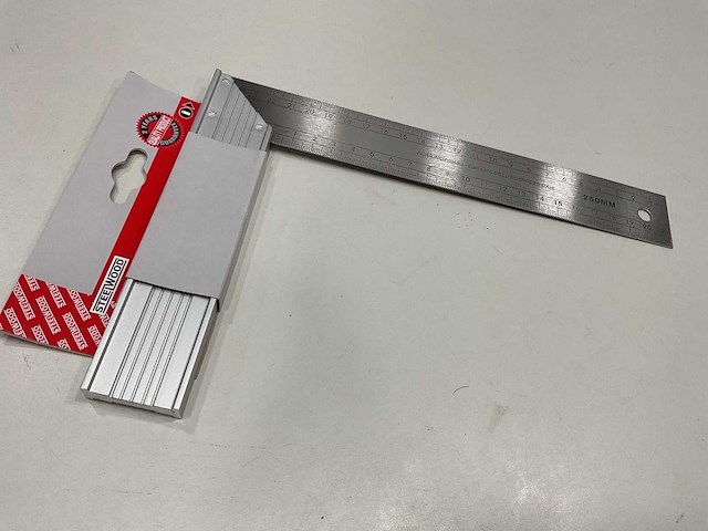 48 x winkelhaak; 250mm; aluminium - afbeelding 1 van  5