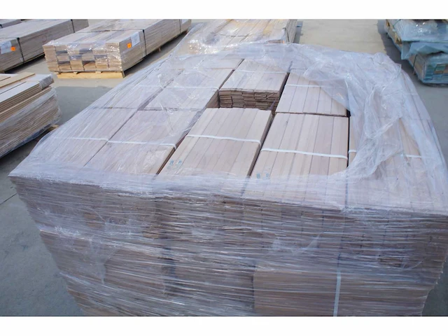 48,40 m² massief beuken visgraat 16mm - afbeelding 4 van  4