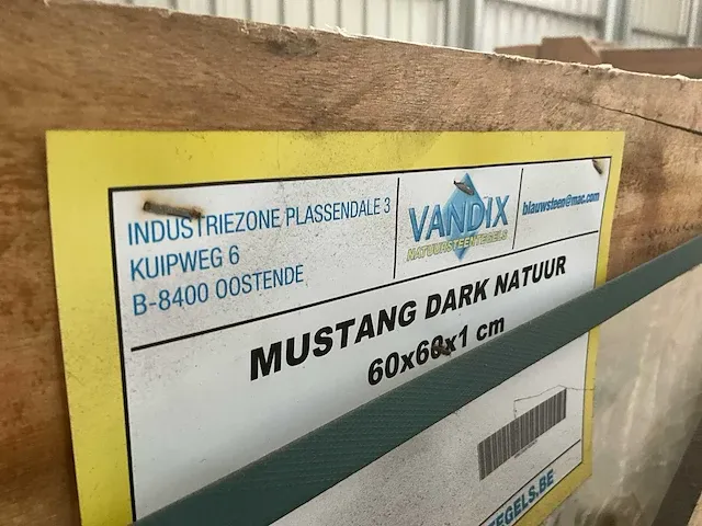 48m2 mustang dark natuur 60x60x1 - afbeelding 4 van  5