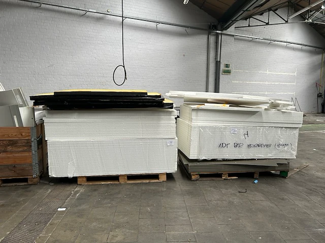 49 isomoplaten, 55 lappen kunststof - afbeelding 1 van  2