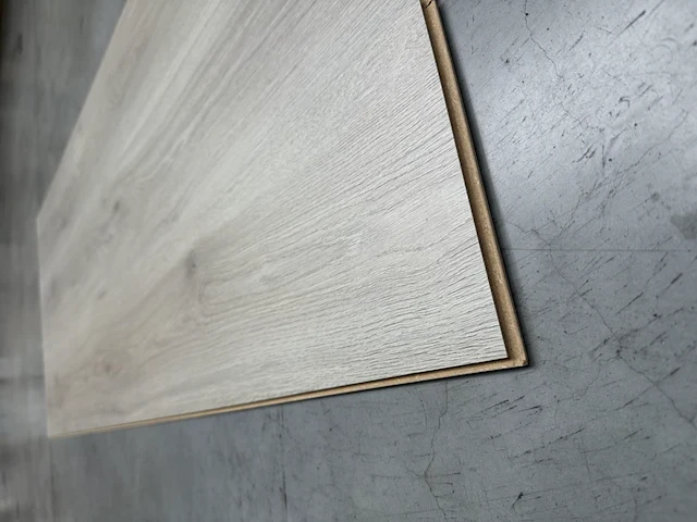 49,66 m² laminaatvloer 6mm - afbeelding 2 van  3