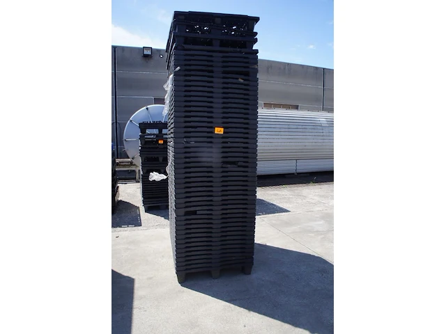 49x 80x120 plastic palletten - afbeelding 1 van  2