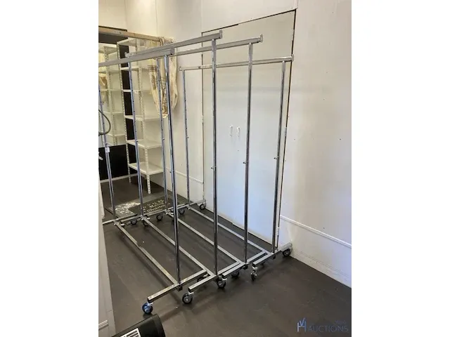 4kledingrekken - afbeelding 1 van  3