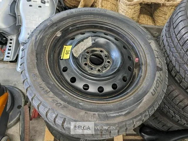 4x autoband stalen velg, michelin winterband 205x60r15 91h - afbeelding 2 van  2