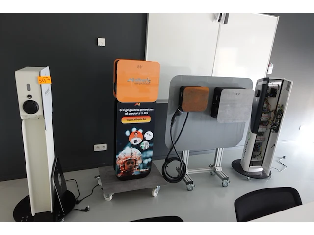 4x demoopstelling - afbeelding 1 van  6