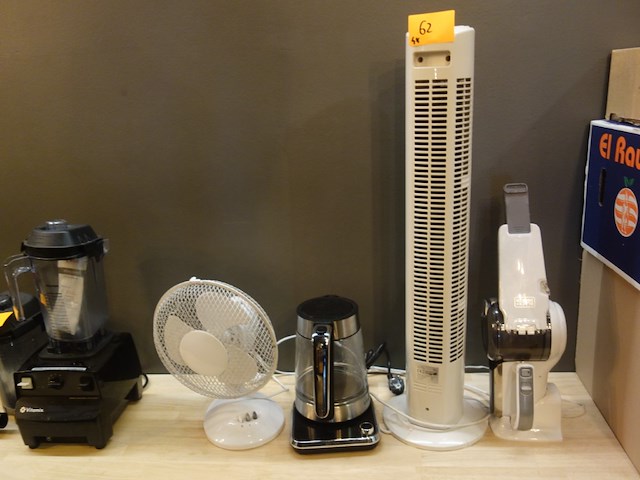 4x divers huishoudtoestel - afbeelding 1 van  4