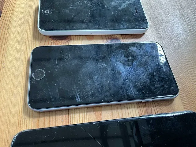 4x diverse iphones - afbeelding 4 van  14