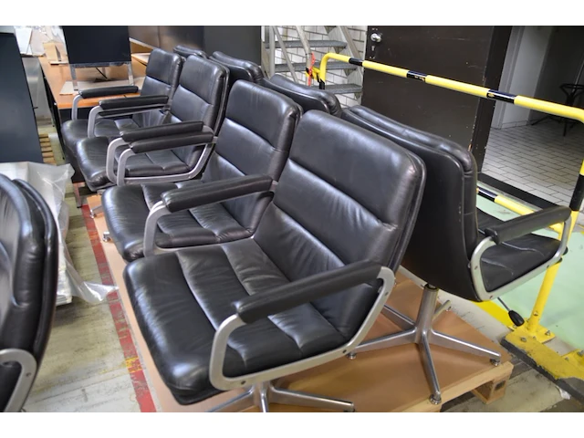 4x draaistoel artifort - afbeelding 1 van  2