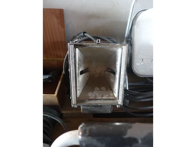 4x elektrische verlichting - afbeelding 7 van  10