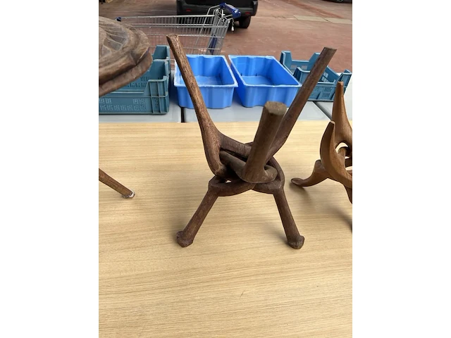 4x houten onderstel en 1 tafelblad - afbeelding 4 van  6