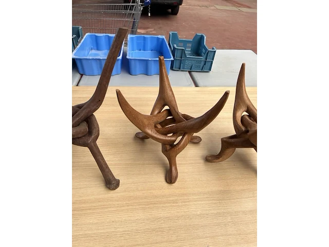 4x houten onderstel en 1 tafelblad - afbeelding 5 van  6