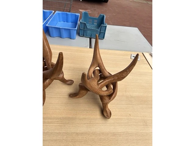 4x houten onderstel en 1 tafelblad - afbeelding 6 van  6