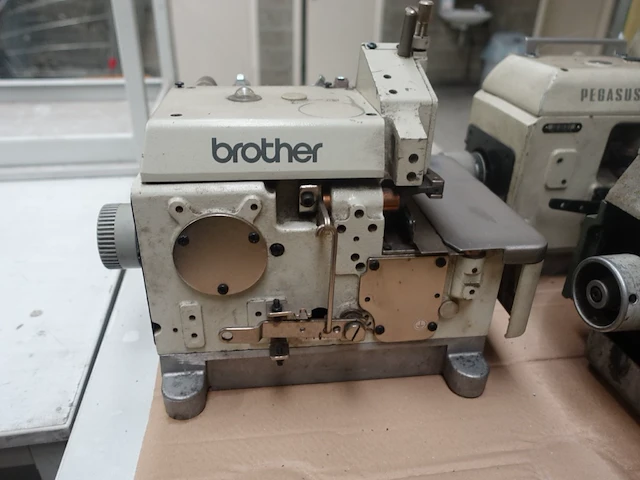 4x industriële naaimachine pegasus + 1x brother - afbeelding 3 van  14