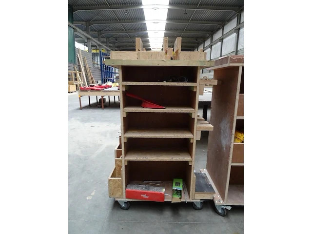 4x kast op wielen - afbeelding 5 van  7