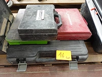 4x koffer met inhoud - afbeelding 1 van  12