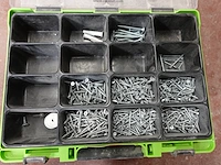 4x koffer met inhoud - afbeelding 10 van  12