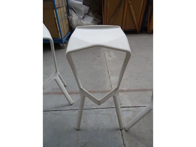 4x kunststof design barstoel konstantin grcic - afbeelding 2 van  5