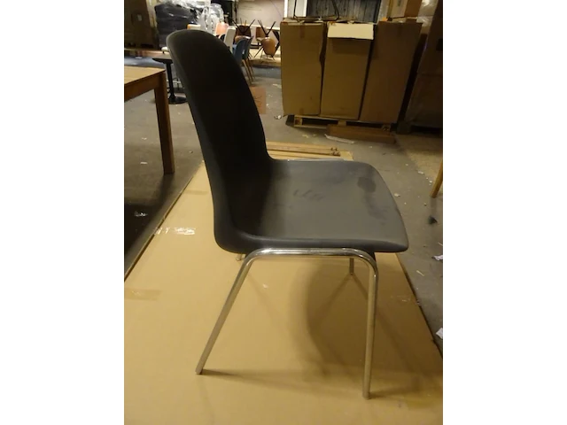 4x kunststof stoel - afbeelding 2 van  3