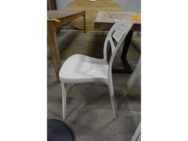 4x kunststoffen stoel - afbeelding 2 van  3