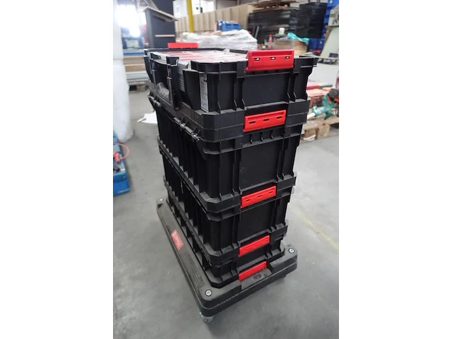 4x materiaalkoffer op onderstel - afbeelding 3 van  7