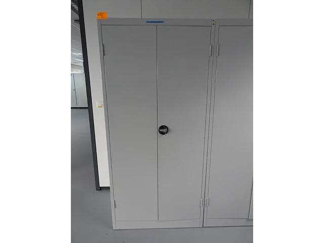 4x metal filing cabinet - afbeelding 2 van  4