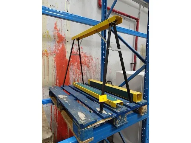 4x metalen schraag - afbeelding 1 van  4