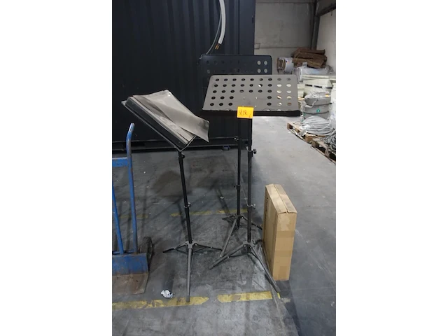 4x music stand - afbeelding 1 van  1