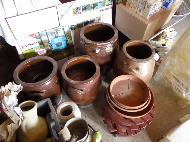 4x oude kruik en 4x plantenrollers - afbeelding 1 van  3